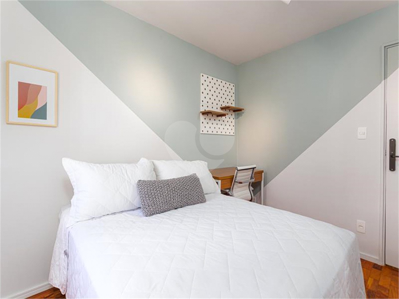 Apartamento à venda com 4 quartos, sendo 1 suíte, em Vila Cordeiro, São Paulo, SP