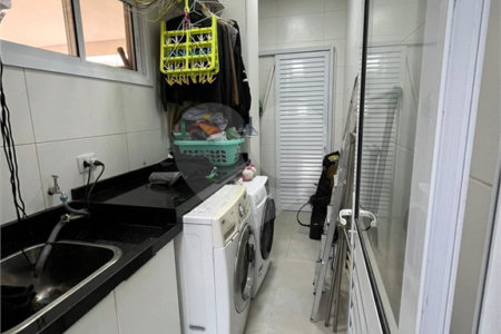 Casa à venda com 3 suítes no condomínio Ecovillagio, São Roque - SP