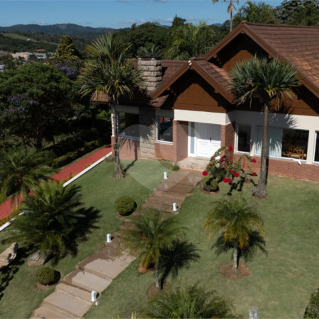 Casa Térrea à venda com 3 quartos, sendo 1 suíte, em Alpes D'ouro, Bom Jesus dos Perdões, SP