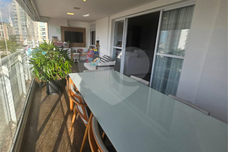 Apartamento à venda com 3 suítes em Santa Teresinha, São Paulo, SP