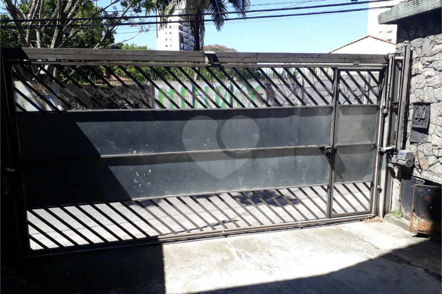 Sobrado à venda com 4 quartos, sendo 2 suítes, em Santana, São Paulo, SP