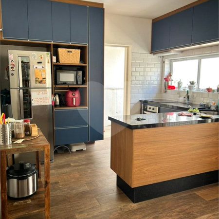 Casa à venda com 4 quartos, sendo 2 suítes, em Planalto Paulista, São Paulo, SP