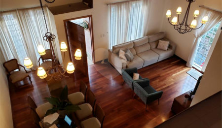 Casa à venda com 5 quartos, sendo 3 suítes, em Jardim da Saúde, São Paulo, SP