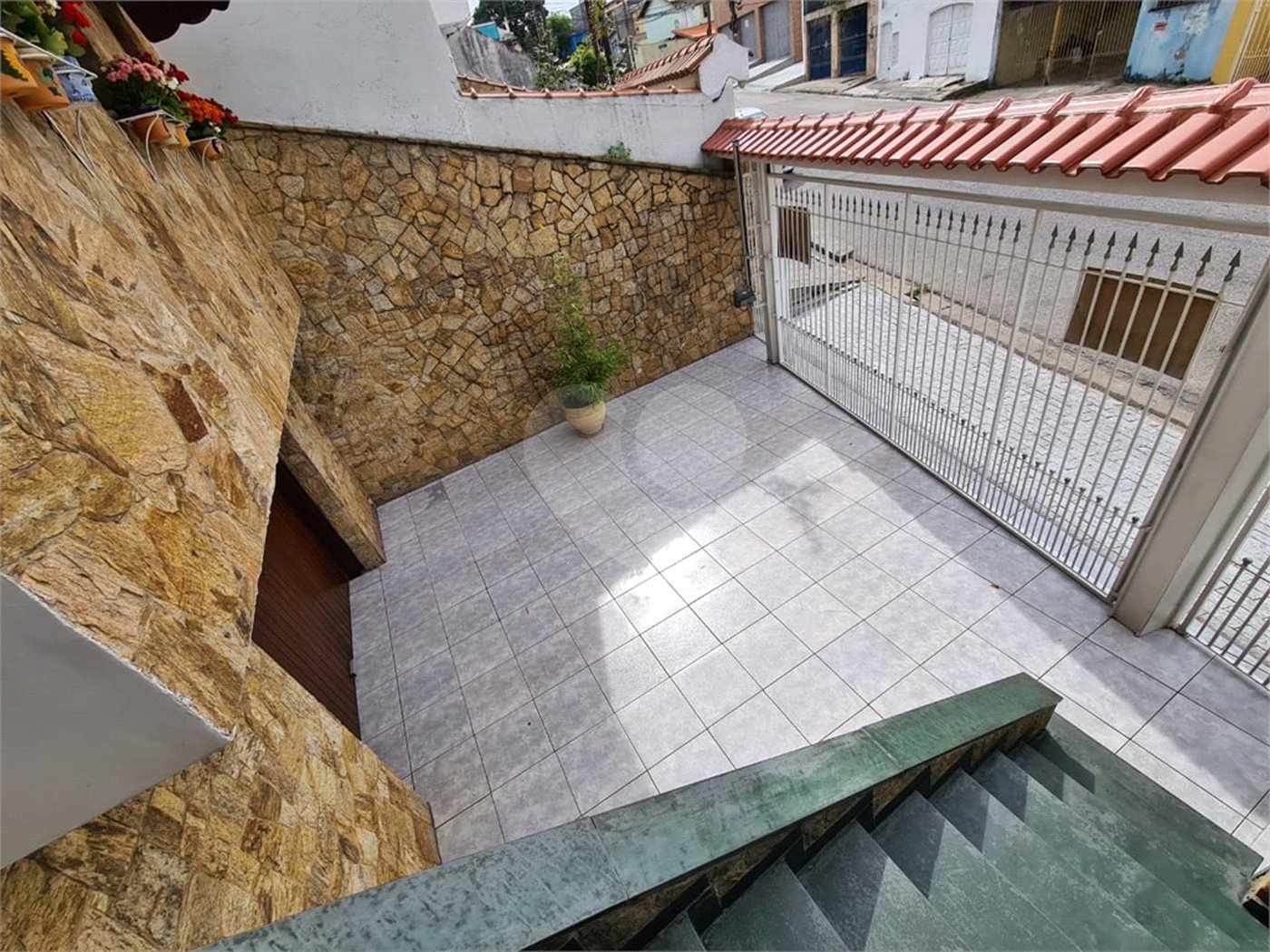 Casa à venda com 3 quartos, sendo 1 suíte,  em Jardim Rosa de Franca, Guarulhos, SP