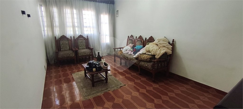 Casa para alugar com 6 quartos, sendo 2 suítes,  em Vila São João, Guarulhos, SP