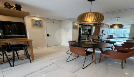 Apartamento à venda ou para alugar com 3 quartos, sendo 1 suíte,  em Vila Andrade, São Paulo, SP