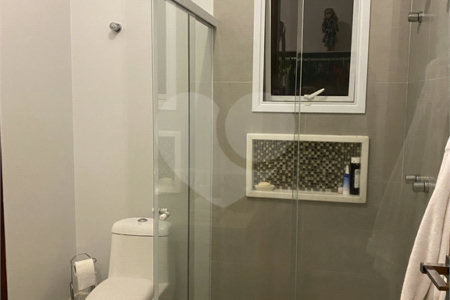 Casa à venda com 3 suítes no condomínio Jardim Primavera, Louveira - SP