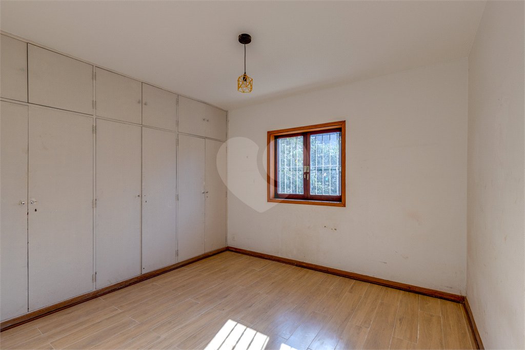 Sobrado à venda com 3 quartos, sendo 1 suíte, em Alto da Boa Vista, São Paulo, SP