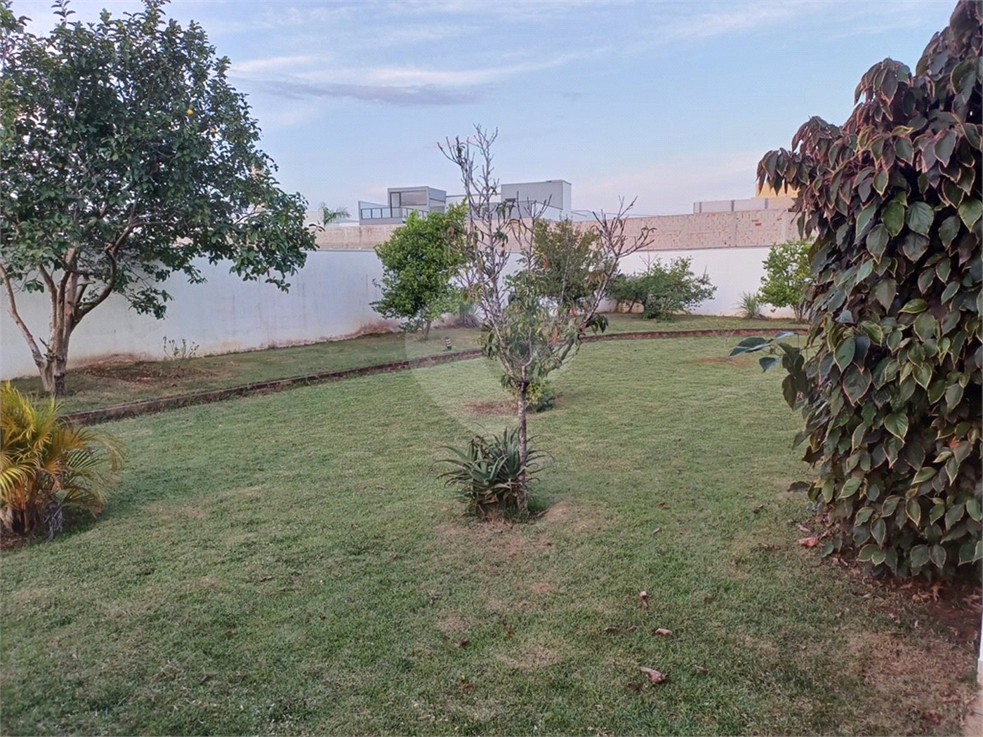 Sobrado à venda com 3 quartos, sendo 1 suíte, em Jardim Solar do Bosque, Sorocaba, SP