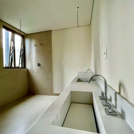 Apartamento à venda com 3 suítes em Pinheiros, São Paulo, SP