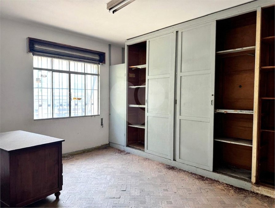 Sobrado à venda com 4 quartos em Brooklin, São Paulo, SP