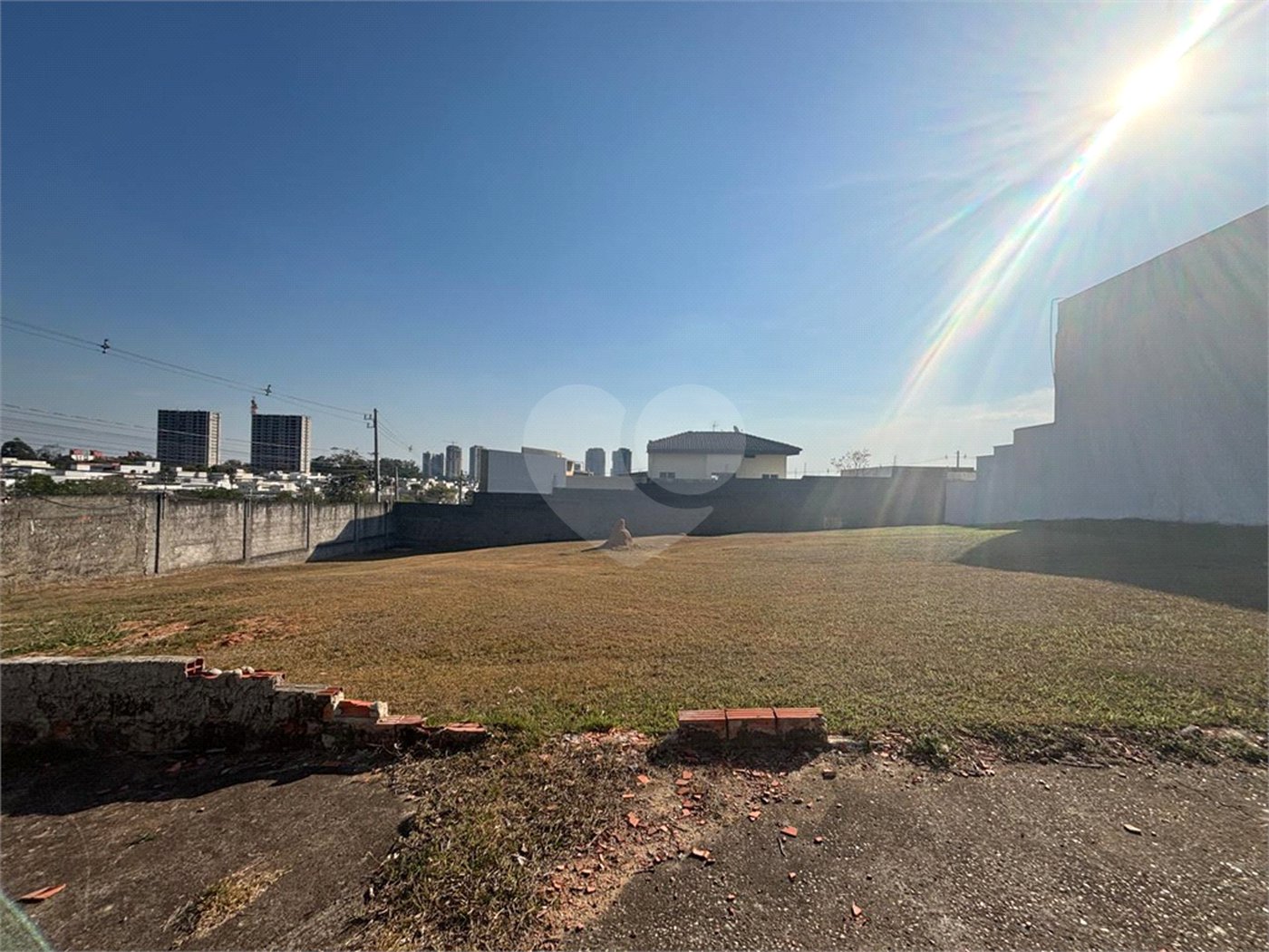 Terreno à venda no condomínio Portal da Primavera, Sorocaba - SP