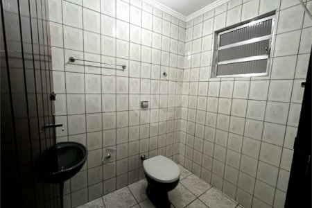 Sobrado à venda com 4 quartos, sendo 1 suíte,  em Vila Curuçá, Santo André, SP