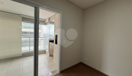 Apartamento para alugar com 3 quartos, sendo 1 suíte,  em Barra Funda, São Paulo, SP