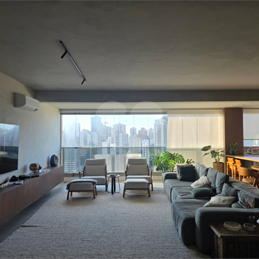 Apartamento à venda ou para alugar com 3 suítes em Perdizes, São Paulo, SP