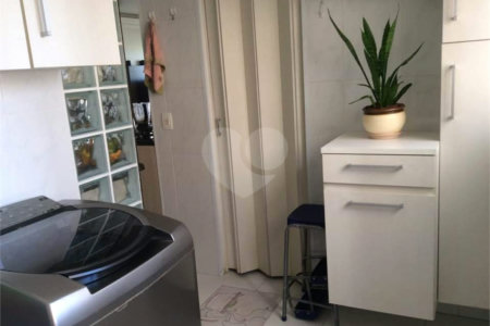Apartamento à venda com 3 quartos, sendo 1 suíte,  em Vila Progredior, São Paulo, SP