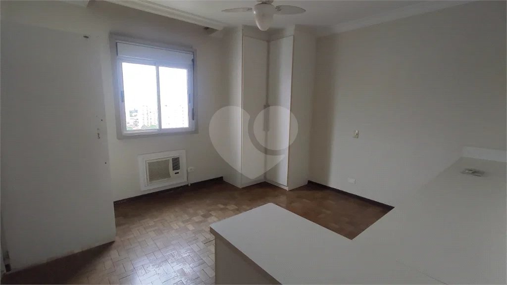 Apartamento Edifício Romano