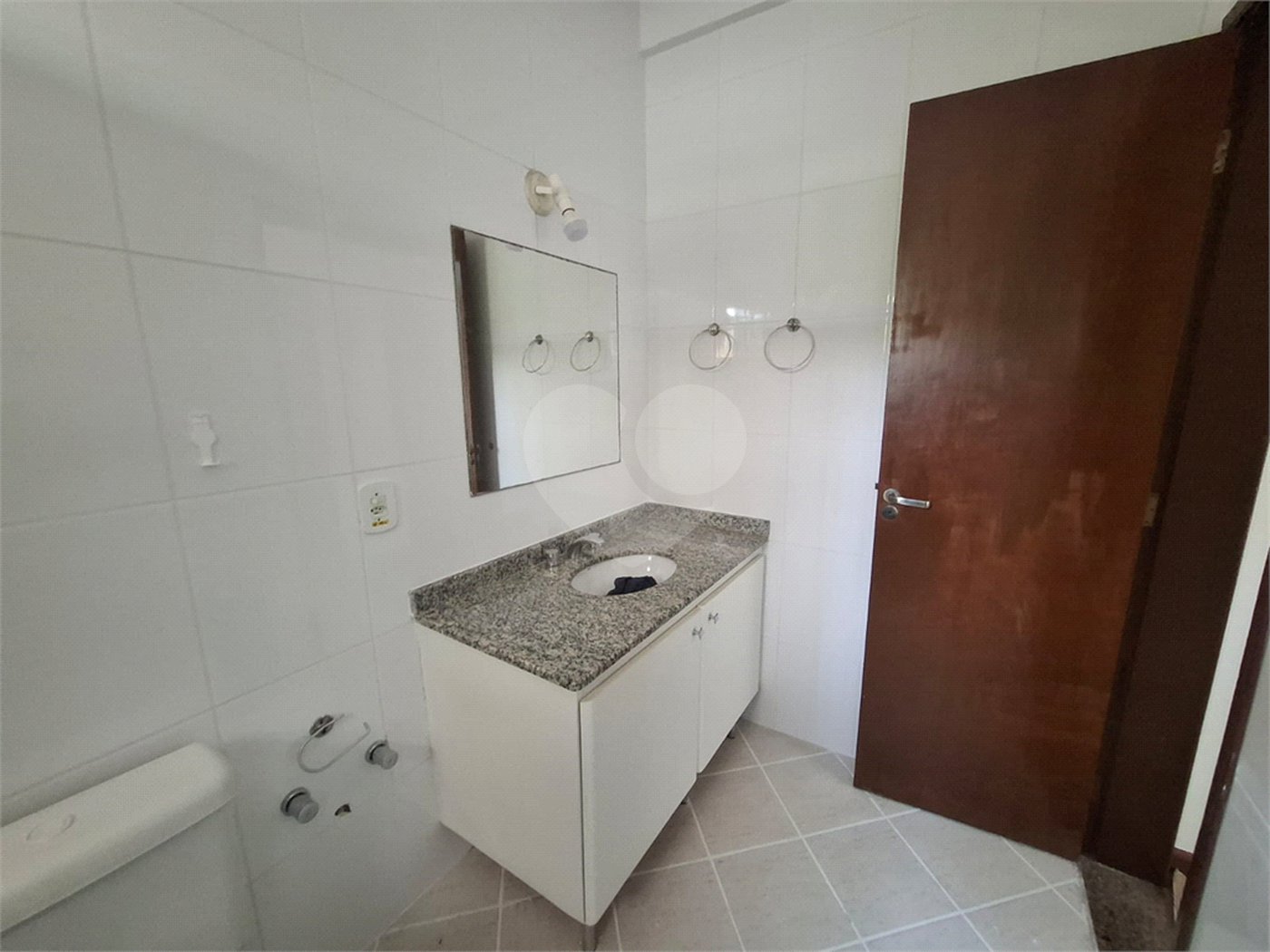 Casa para alugar com 4 quartos, sendo 2 suítes, no condomínio Palm Garden, São Paulo - SP