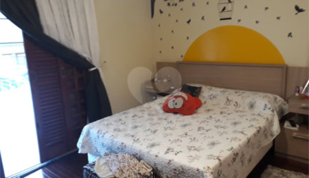 Casa à venda com 5 quartos, sendo 1 suíte,  em Vila Guilherme, São Paulo, SP