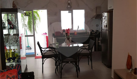 Casa à venda com 3 suítes no condomínio Residencial Mattos, São Paulo - SP