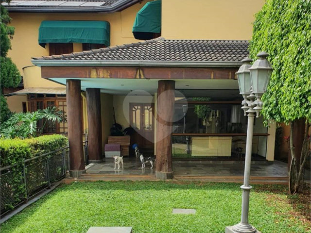 Sobrado à venda com 3 suítes em Jardim Prudência, São Paulo, SP