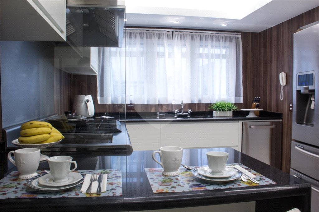 Apartamento à venda com 4 quartos, sendo 3 suítes, em Alto da Boa Vista, São Paulo, SP