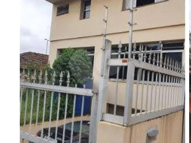 Sobrado à venda com 4 quartos, sendo 3 suítes,  em Jardim Petrópolis, São Paulo, SP
