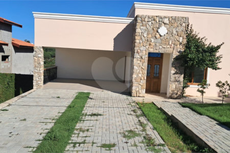 Casa à venda com 2 suítes em Village Porto Feliz, Porto Feliz, SP