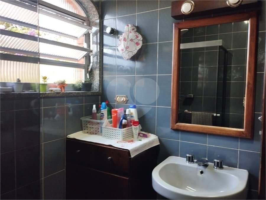 Sobrado à venda com 4 quartos, sendo 1 suíte, em Tremembé, São Paulo, SP