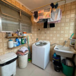 Apartamento com 2 dormitórios e suíte + dependência de serviço completa na Ponta da Praia – Localização privilegiada próximo à Praça Dino Bueno