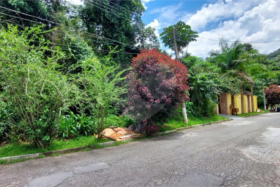 Terreno à venda no condomínio Cantareira, Mairiporã - SP