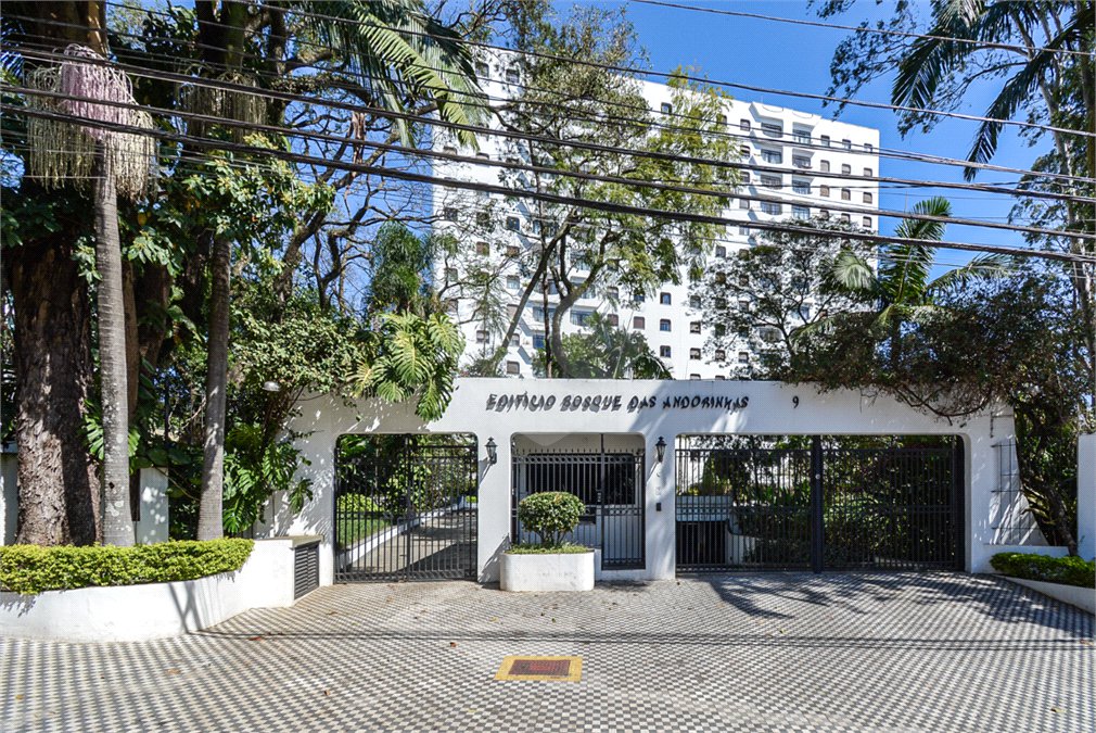 Apartamento à venda ou para alugar com 3 quartos, sendo 1 suíte,  em Granja Julieta, São Paulo, SP