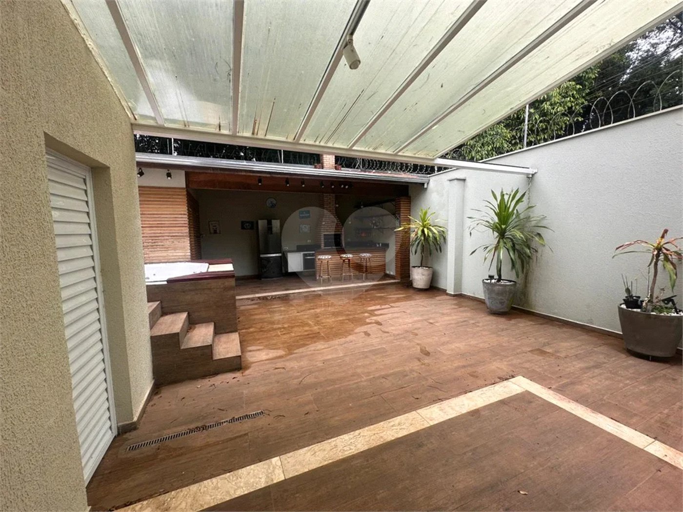 Casa de Condomínio com 3 Quartos e 2 banheiros à Venda, 311 m² por R$ 750.000