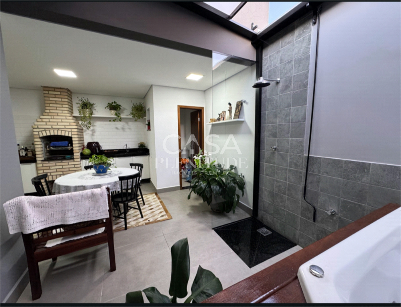 Casa em condomínio à venda com 3 quartos, sendo 1 suíte, em Horto Florestal, Sorocaba, SP