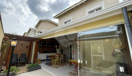 Casa à venda com 3 quartos, sendo 1 suíte, no condomínio Maggiori, Sorocaba - SP