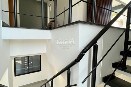 Casa à venda com 3 suítes no condomínio Buona Vita Gold, Atibaia - SP
