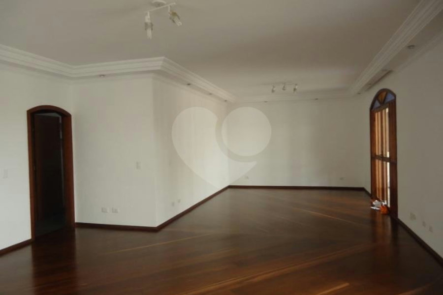 Casa Térrea à venda com 3 quartos, sendo 1 suíte,  em Vila Mariana, São Paulo, SP