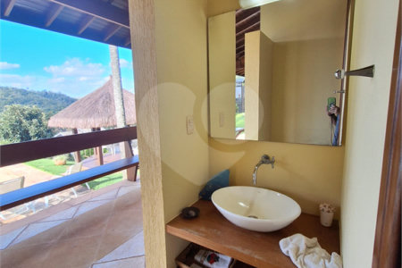 Casa à venda com 3 suítes no condomínio Chácaras do Lago, Vinhedo - SP