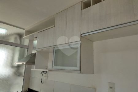 Apartamento à venda com 3 quartos, sendo 1 suíte, em Lapa, São Paulo, SP