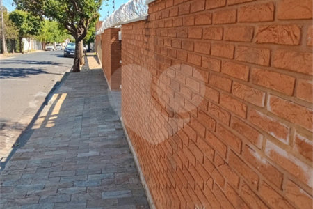Casa à venda com 3 quartos, sendo 1 suíte, em Vila José Bonifácio, Araraquara, SP