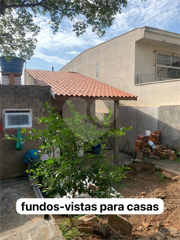 Casa à venda com 2 quartos em Vila Guedes, São Paulo, SP
