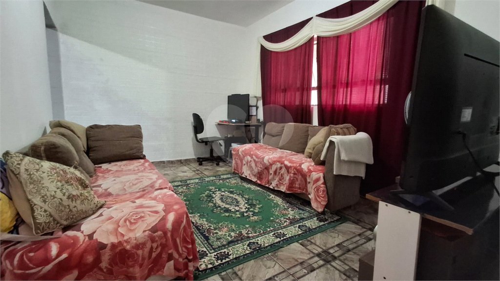 Casa de Vila à venda com 2 quartos em Vila Dylze, Votorantim, SP