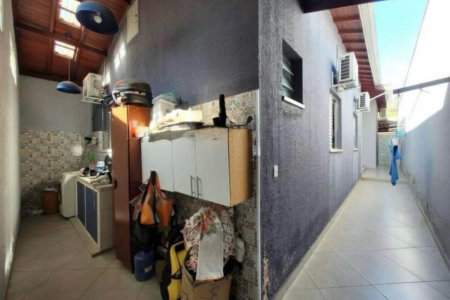 Casa à venda com 3 quartos, sendo 1 suíte, em Jardim Nossa Senhora da Penha, Hortolândia, SP
