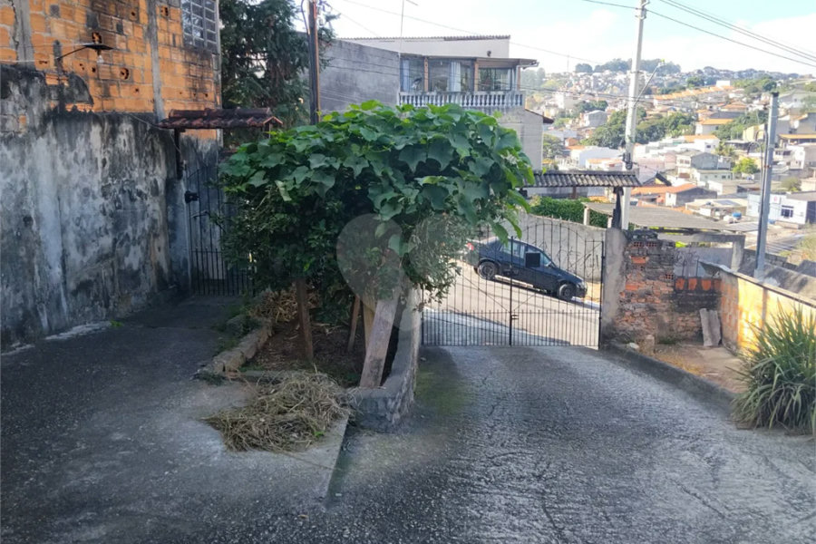 Terreno à venda com 1 quarto em Perus, São Paulo, SP