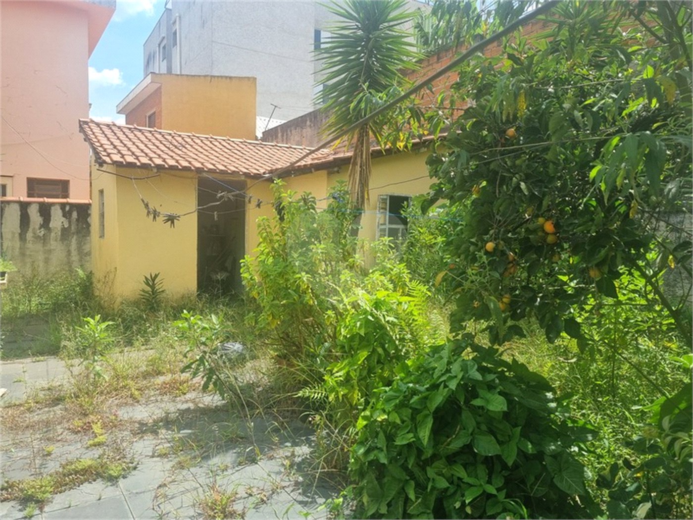 Casa Térrea à venda com 4 quartos em Vila Nivi, São Paulo, SP