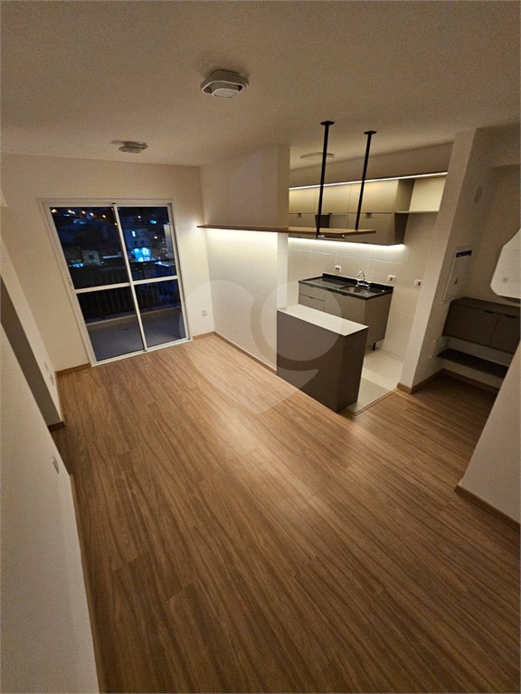 Apartamento para alugar com 2 quartos, sendo 1 suíte,  em Vila Oliveira, Mogi das Cruzes, SP