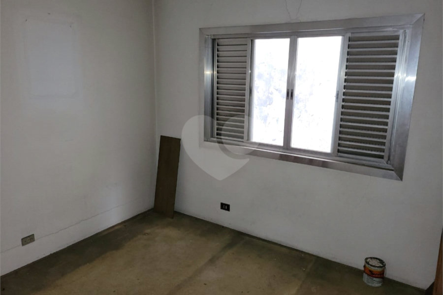 Sobrado à venda com 4 quartos em Santana, São Paulo, SP