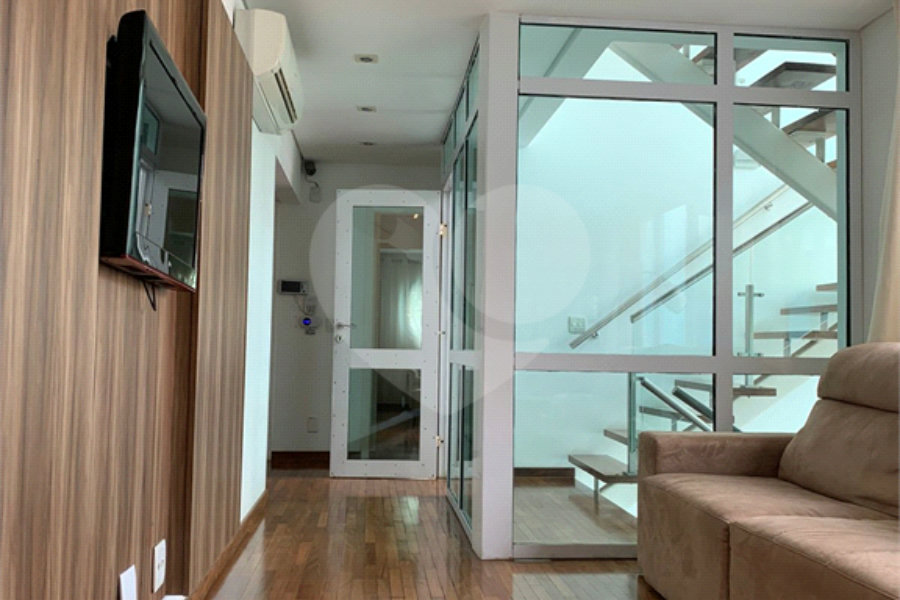 Casa à venda com 4 suítes em Santana, São Paulo, SP