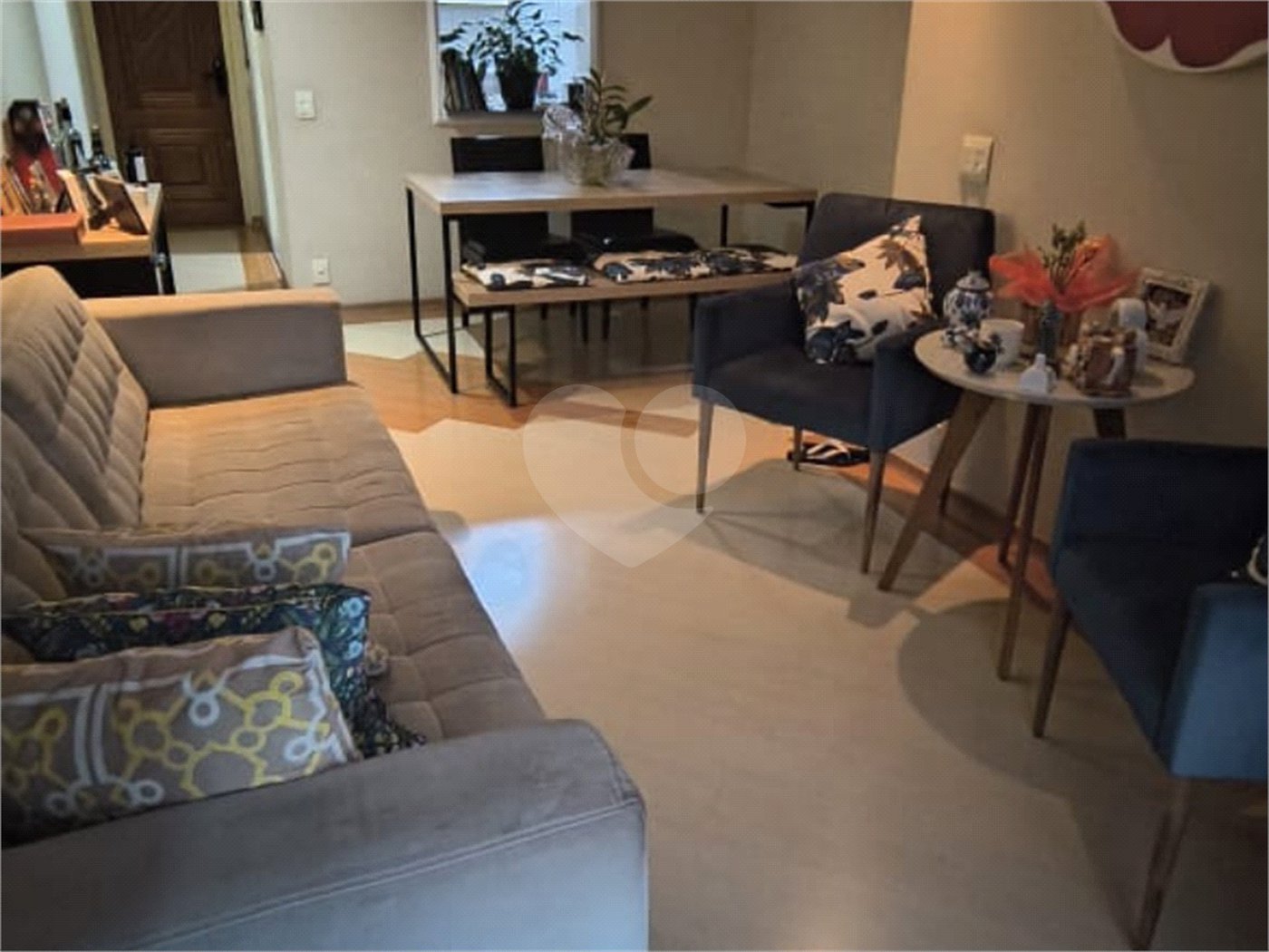 Apartamento à venda com 3 quartos, sendo 1 suíte, em Jardim Íris, São Paulo, SP