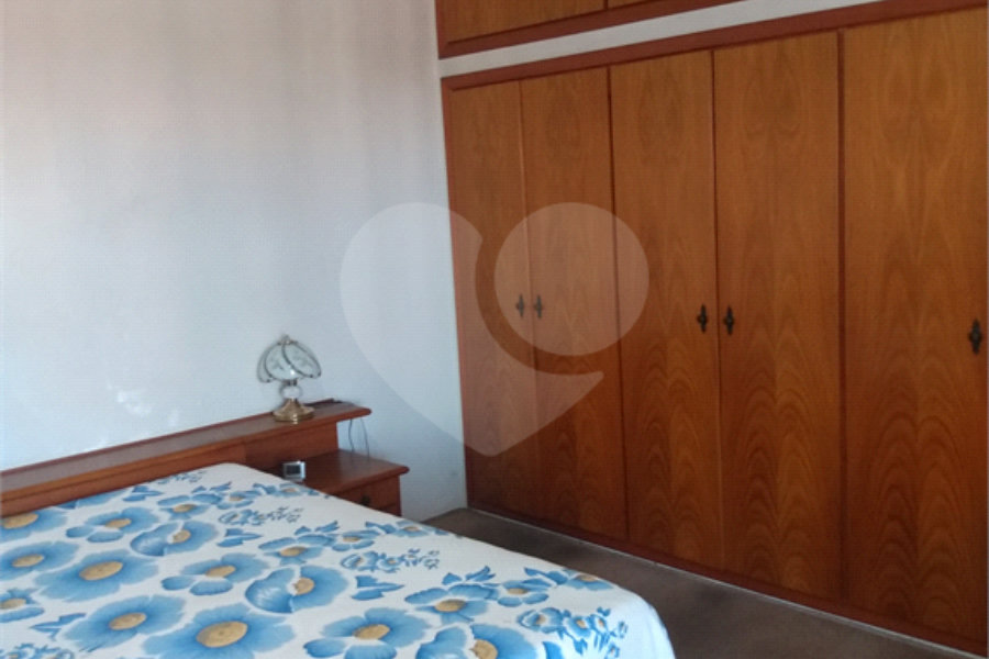 Sobrado à venda ou para alugar com 3 quartos, sendo 1 suíte, em Horto, São Paulo, SP